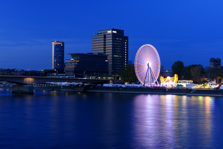 Osterkirmes in Köln