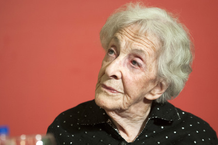 Ida Vitale im Instituto Cervantes in Madrid