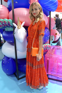 Pop-up Shop Opening 'Be Active' in Köln