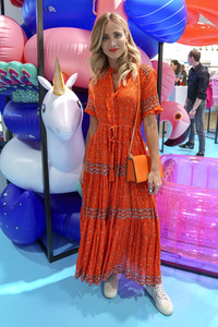 Pop-up Shop Opening 'Be Active' in Köln