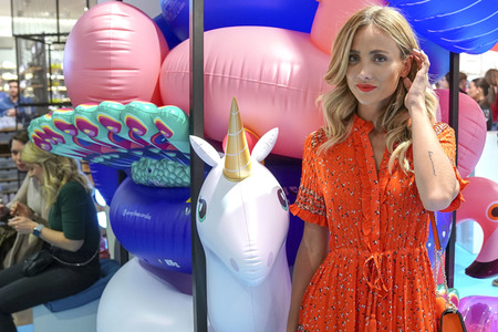 Pop-up Shop Opening 'Be Active' in Köln