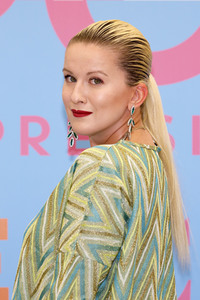 Pop-up Shop Opening 'Be Active' in Köln