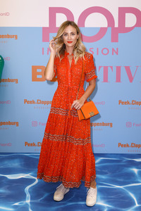 Pop-up Shop Opening 'Be Active' in Köln