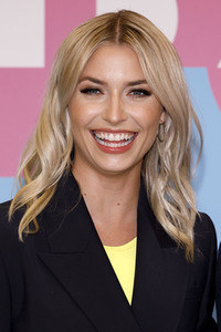 Pop-up Shop Opening 'Be Active' in Köln