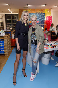 Pop-up Shop Opening 'Be Active' in Köln