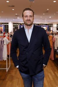 Pop-up Shop Opening 'Be Active' in Köln