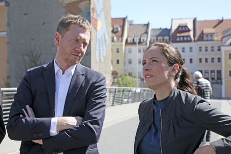 Enthüllung der Graffiti-Kunstwerke von MadC in Görlitz