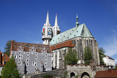 Enthüllung der Graffiti-Kunstwerke von MadC in Görlitz