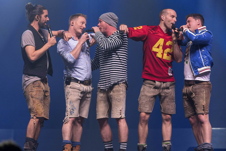 Liveshow 'Das große Schlagerfest - Die Party des Jahres 2019' in Hannover