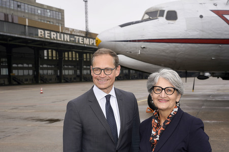 Pressekonferenz 'Fest der Luftbrücke' in Berlin