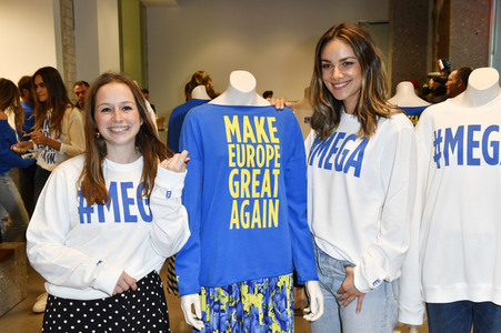 Kick-off Europa-Aktion #MEGA von Place To B in Berlin