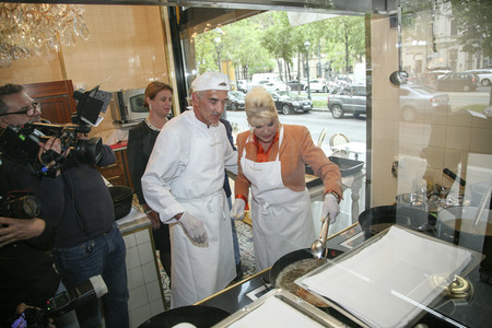 PR-Aktion mit Ivana Trump in Wien