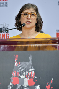 Handprints Ceremony mit dem 'The Big Bang Theory' Cast in Los Angeles