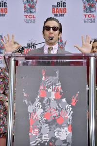 Handprints Ceremony mit dem 'The Big Bang Theory' Cast in Los Angeles