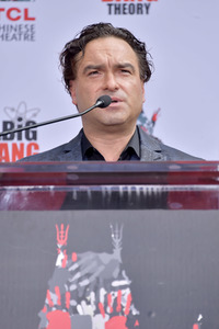 Handprints Ceremony mit dem 'The Big Bang Theory' Cast in Los Angeles