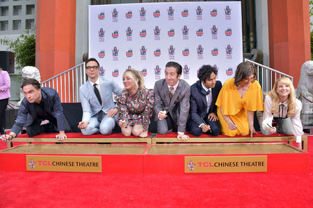Handprints Ceremony mit dem 'The Big Bang Theory' Cast in Los Angeles