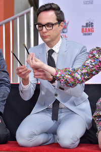 Handprints Ceremony mit dem 'The Big Bang Theory' Cast in Los Angeles