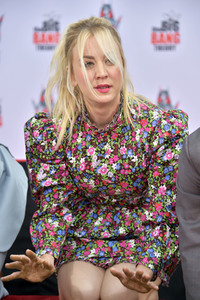 Handprints Ceremony mit dem 'The Big Bang Theory' Cast in Los Angeles