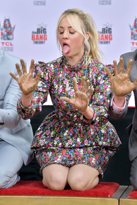 Handprints Ceremony mit dem 'The Big Bang Theory' Cast in Los Angeles