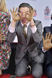 Handprints Ceremony mit dem 'The Big Bang Theory' Cast in Los Angeles