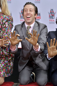 Handprints Ceremony mit dem 'The Big Bang Theory' Cast in Los Angeles