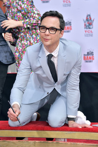 Handprints Ceremony mit dem 'The Big Bang Theory' Cast in Los Angeles