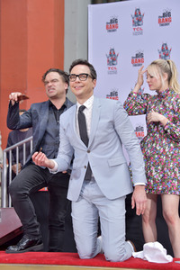 Handprints Ceremony mit dem 'The Big Bang Theory' Cast in Los Angeles