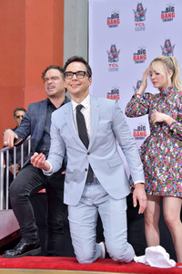 Handprints Ceremony mit dem 'The Big Bang Theory' Cast in Los Angeles