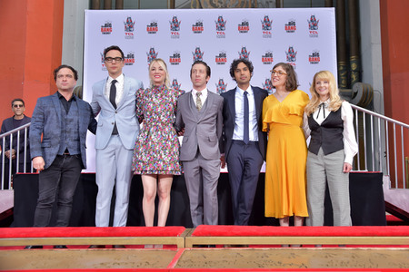 Handprints Ceremony mit dem 'The Big Bang Theory' Cast in Los Angeles