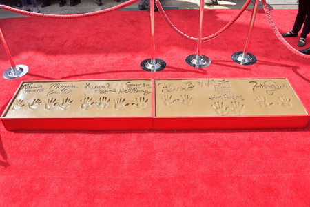 Handprints Ceremony mit dem 'The Big Bang Theory' Cast in Los Angeles