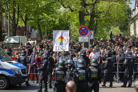 AfD Demo und Gegendemo in Erfurt