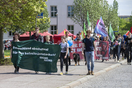 AfD Demo und Gegendemo in Erfurt