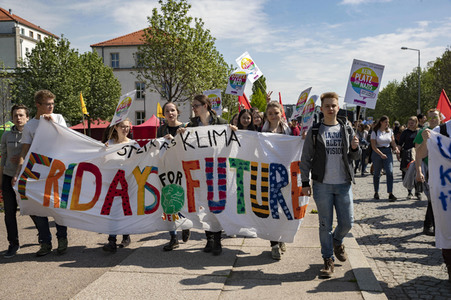 AfD Demo und Gegendemo in Erfurt