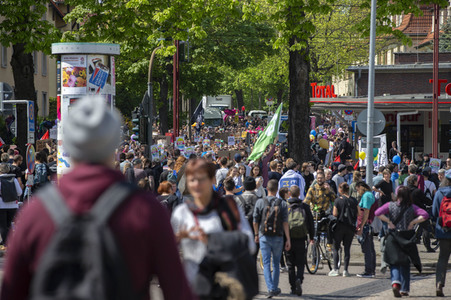 AfD Demo und Gegendemo in Erfurt