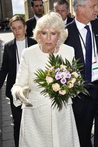 Prinz Charles und Camilla am Brandenburger Tor in Berlin