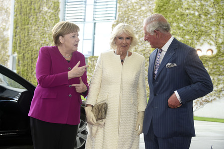 Prinz Charles und Camilla im Bundeskanzleramt in Berlin