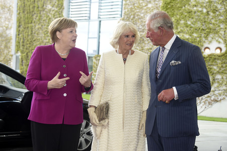 Prinz Charles und Camilla im Bundeskanzleramt in Berlin