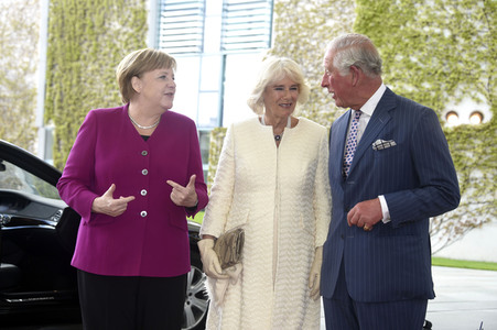 Prinz Charles und Camilla im Bundeskanzleramt in Berlin