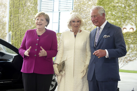 Prinz Charles und Camilla im Bundeskanzleramt in Berlin