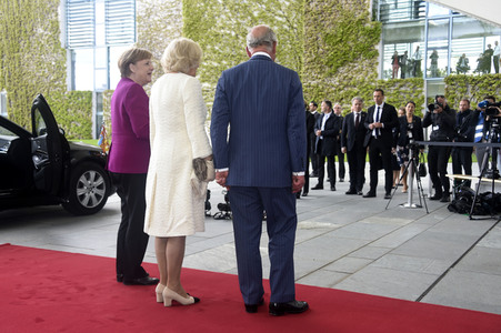 Prinz Charles und Camilla im Bundeskanzleramt in Berlin