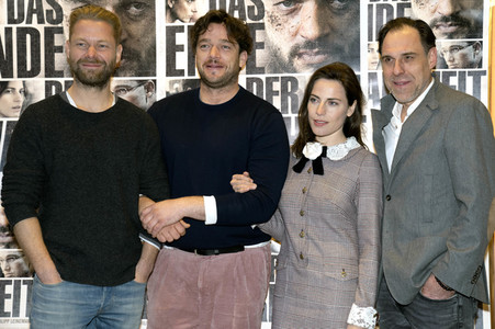 Filmpremiere 'Das Ende der Wahrheit' in München