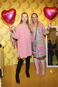 Natascha Ochsenknecht präsentiert ihre Modekollektion in Berlin