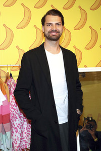 Natascha Ochsenknecht präsentiert ihre Modekollektion in Berlin