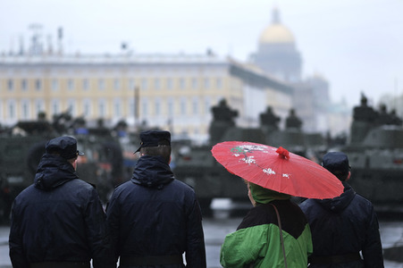 Generalprobe der Militärparade in St. Petersburg