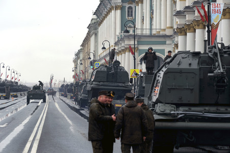 Generalprobe der Militärparade in St. Petersburg