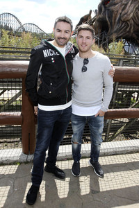 Fototermin mit Menderes Bagci und Joey Heindle im Heide Park Soltau