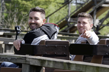 Fototermin mit Menderes Bagci und Joey Heindle im Heide Park Soltau