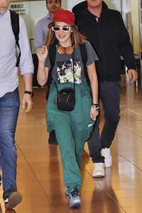 Ankunft von Millie Bobby Brown in Tokio