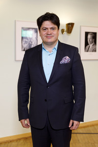 Fototermin mit Cristian Macelaru in Köln