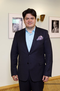 Fototermin mit Cristian Macelaru in Köln